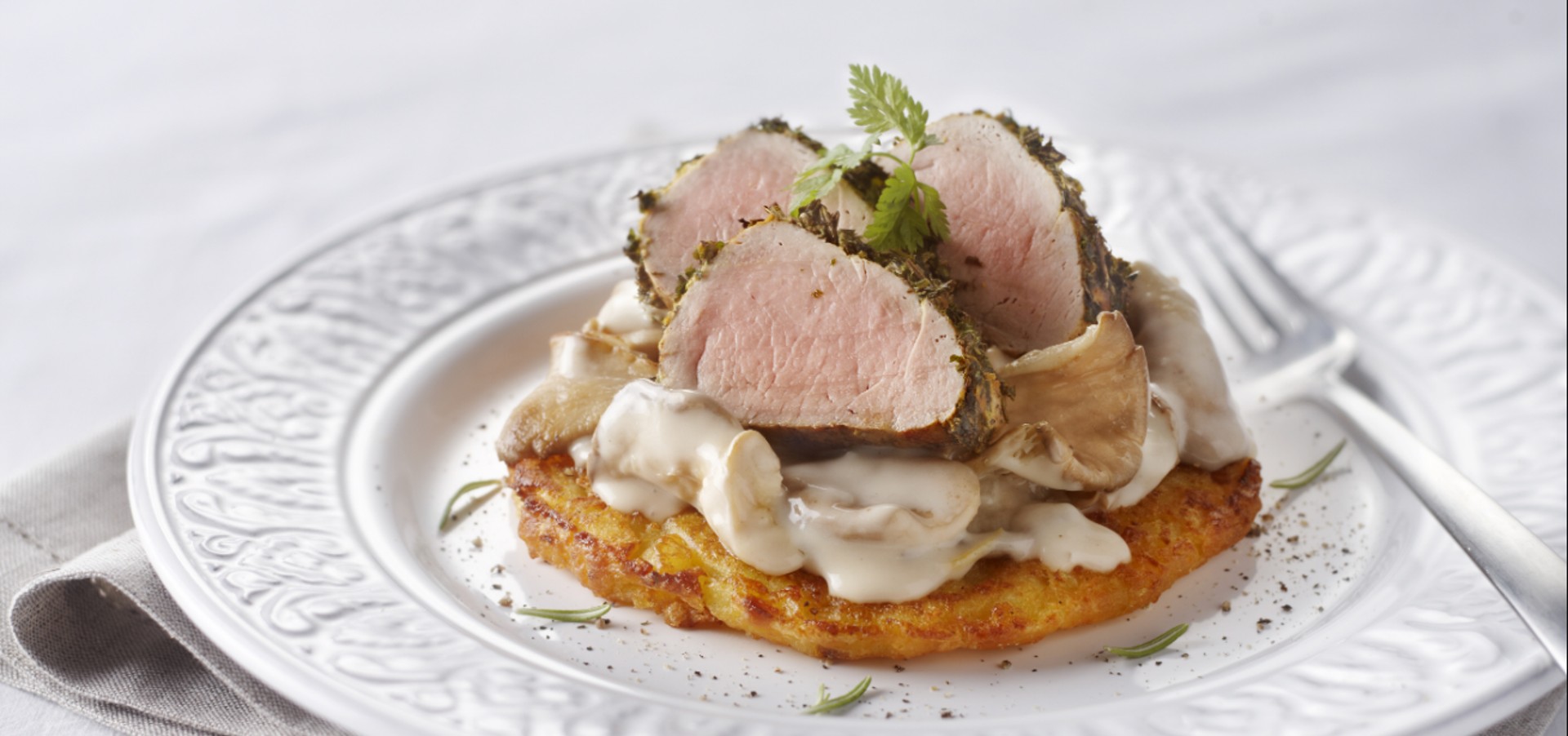 Schweinefilet im Kräutermantel Schweinefilet im Kräutermantel